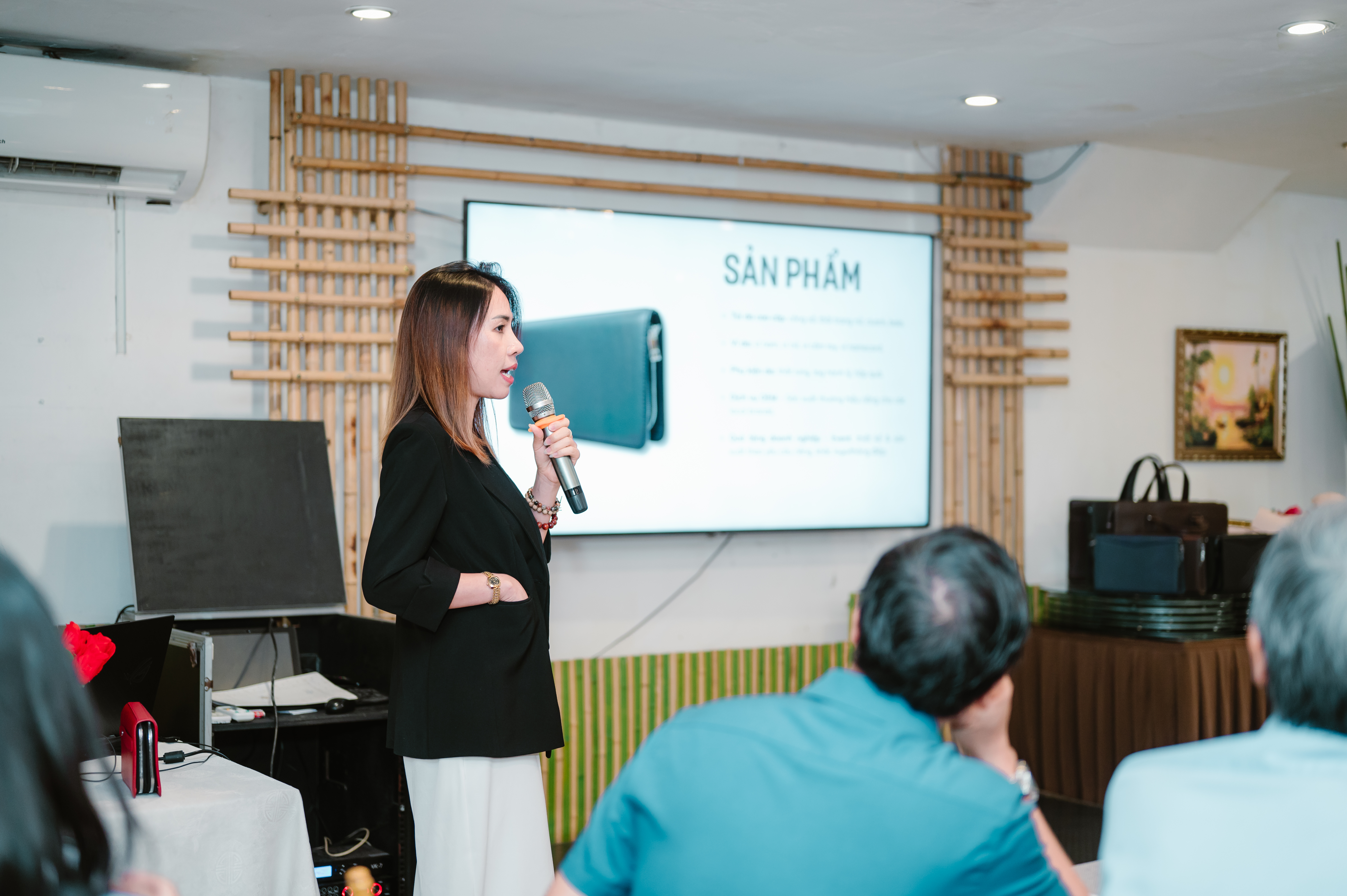 Sản Xuất Túi Xách Đắk Lắk & OM Thương Hiệu Túi Xách