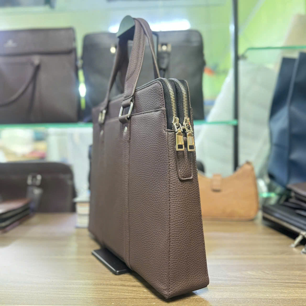 Mẫu túi xách da cao cấp cho mùa mới tại beenas