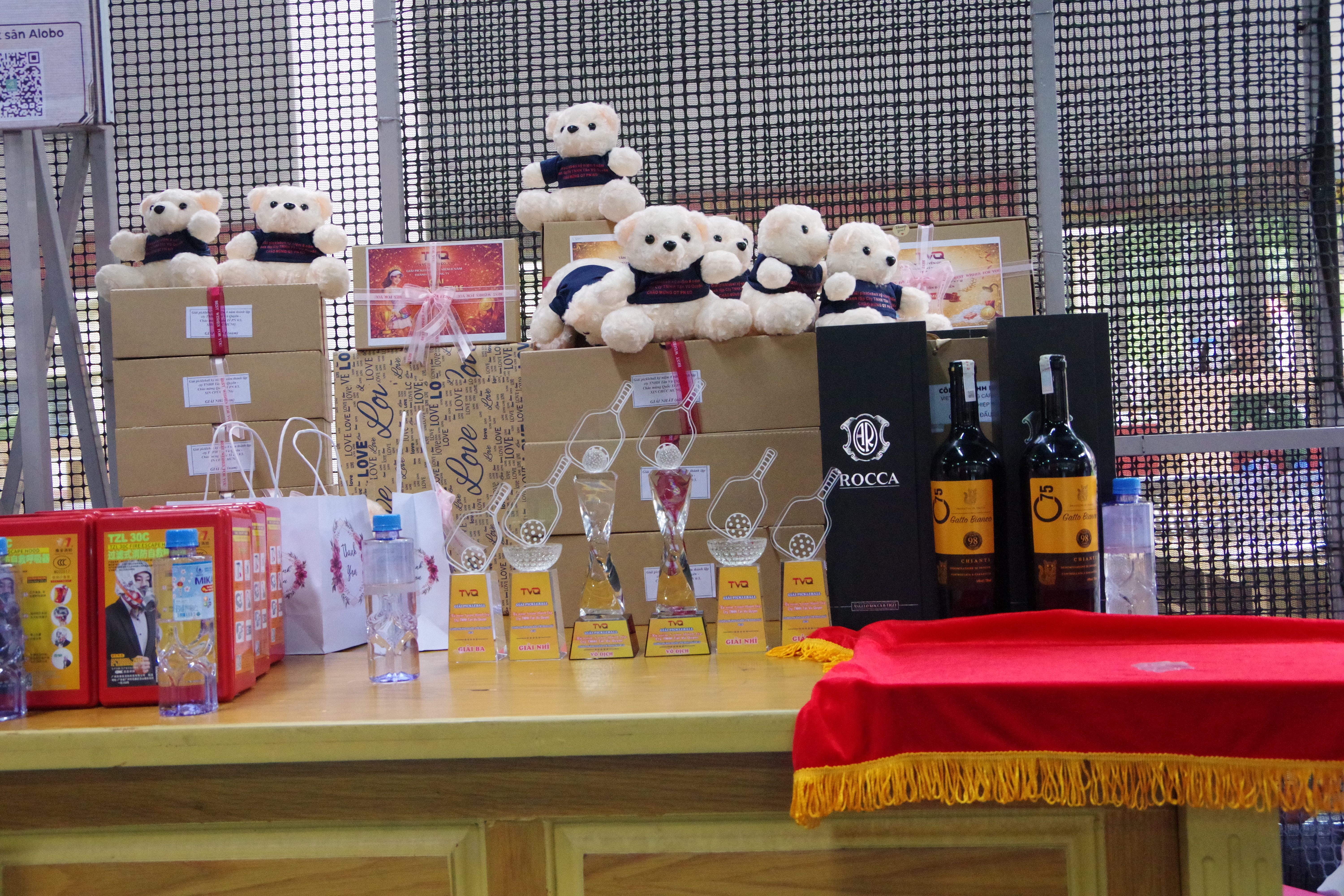 Giải pickleball Kỷ niệm 8 năm thành lập công ty TNHH Tân Vũ Quyên