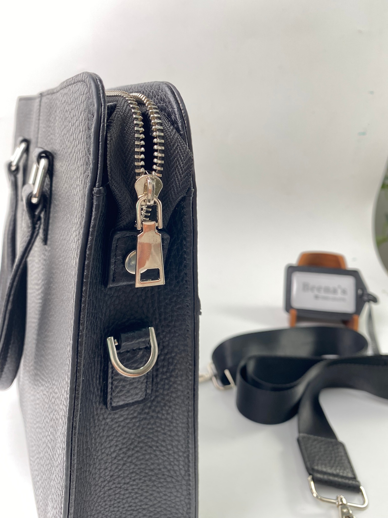 Địa chỉ mua túi clutch đẹp và uy tín tại TP.HCM