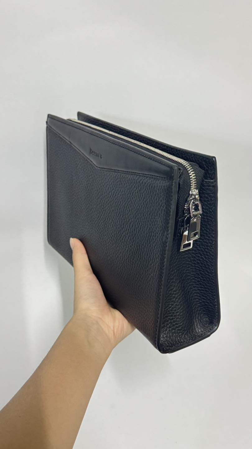 Bí Quyết Phối Đồ Với Túi Xách Nhỏ