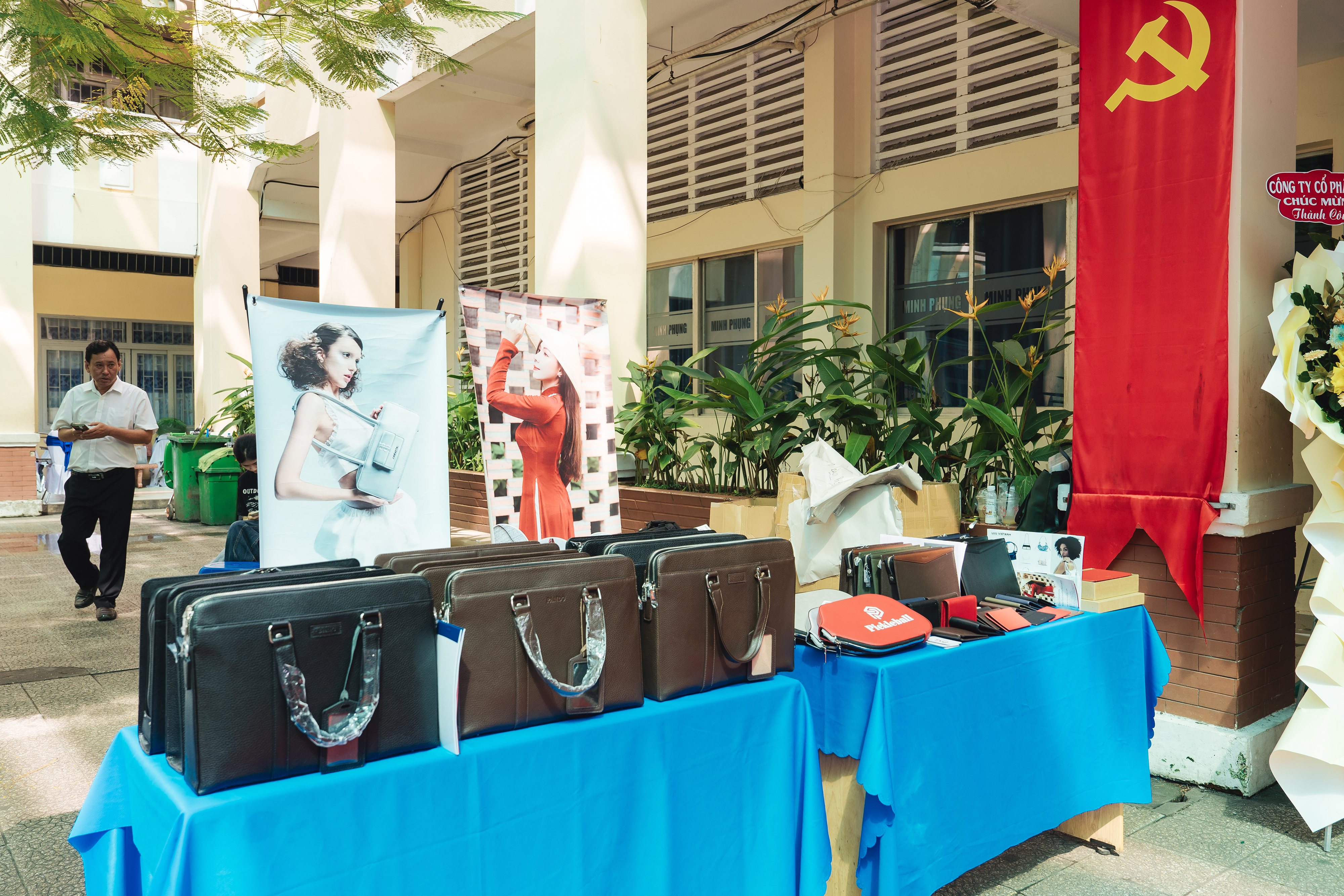 Quà tặng cao cấp 2026 - Phụ kiện thời trang cho doanh nghiệp 