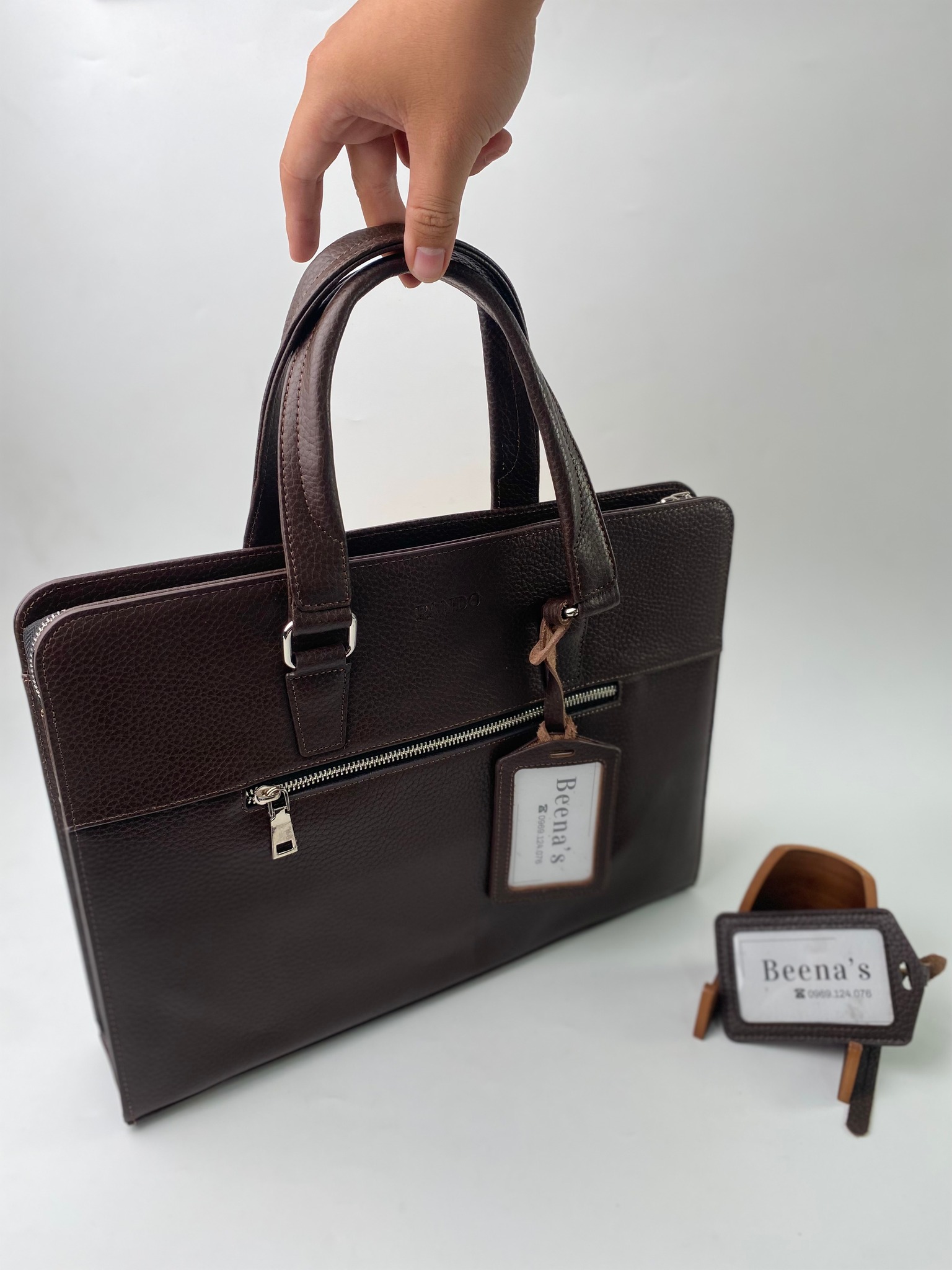 Các Dịp Nên Sử Dụng Túi Xách Doanh Nghiệp Làm Quà Tặng