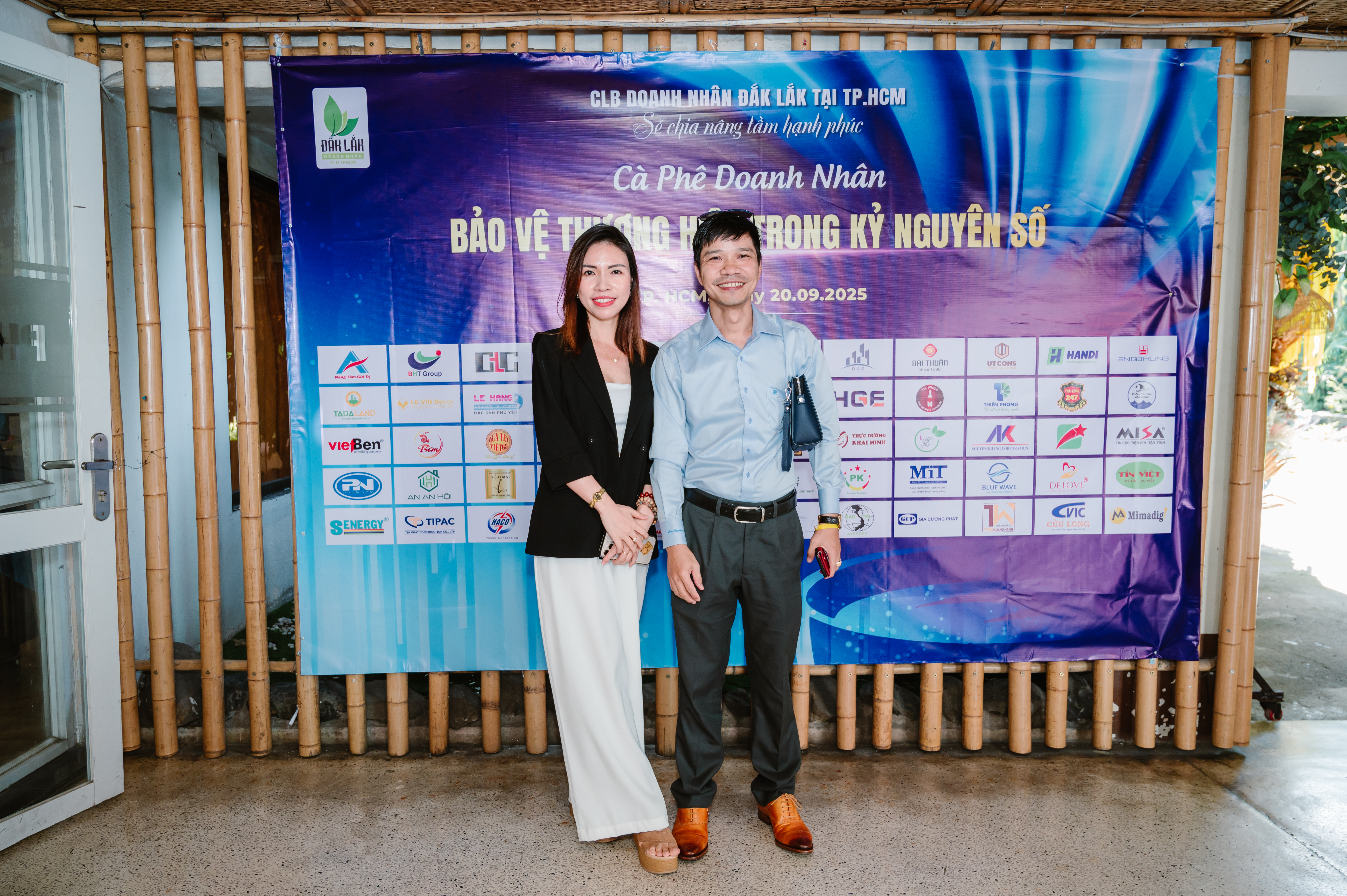 Quà tặng ví da túi xách cao cấp 