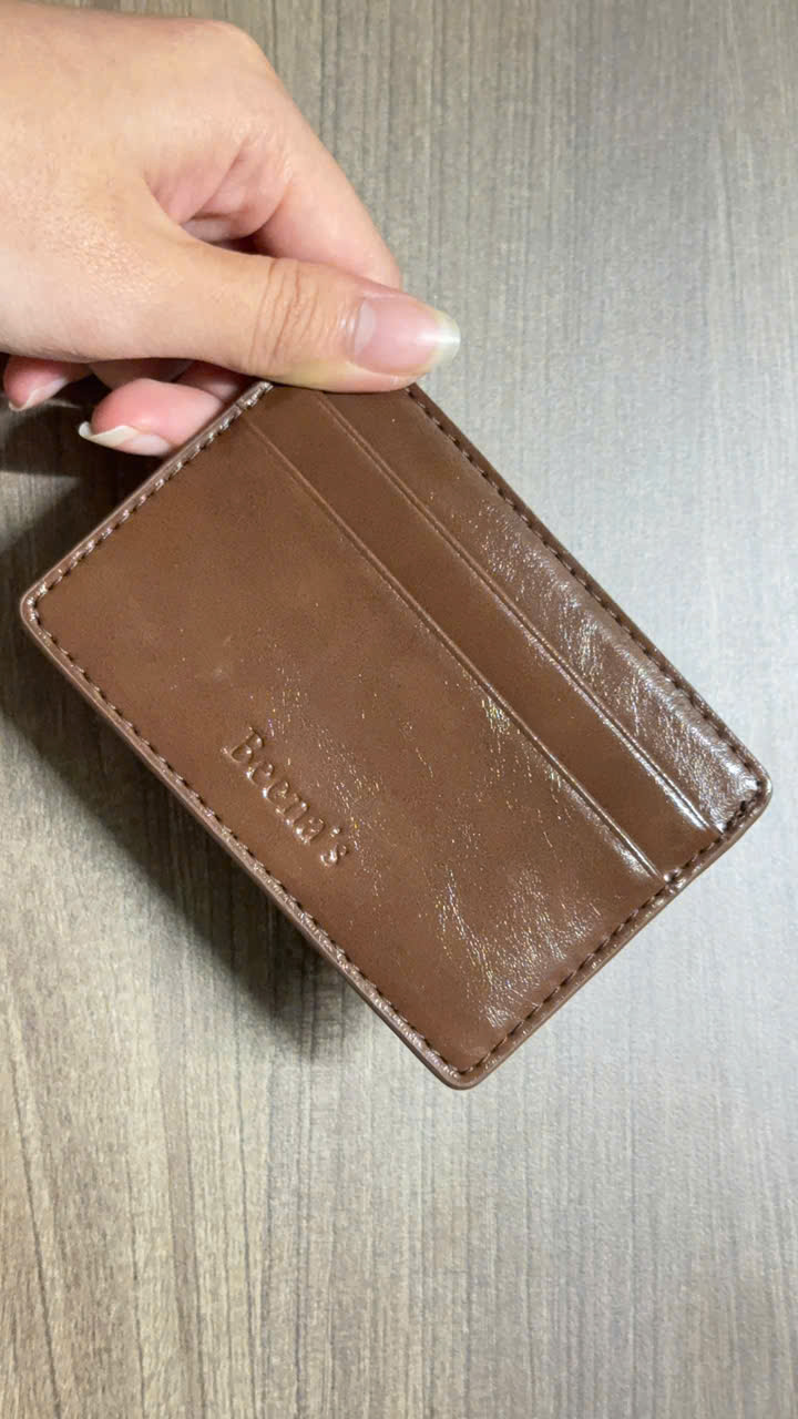 So sánh vì da bò và ví da microfiber nên chọn loại nào ?