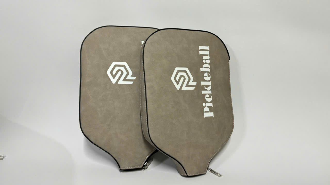 Túi da đựng vợt pickeball có khác gì túi thường