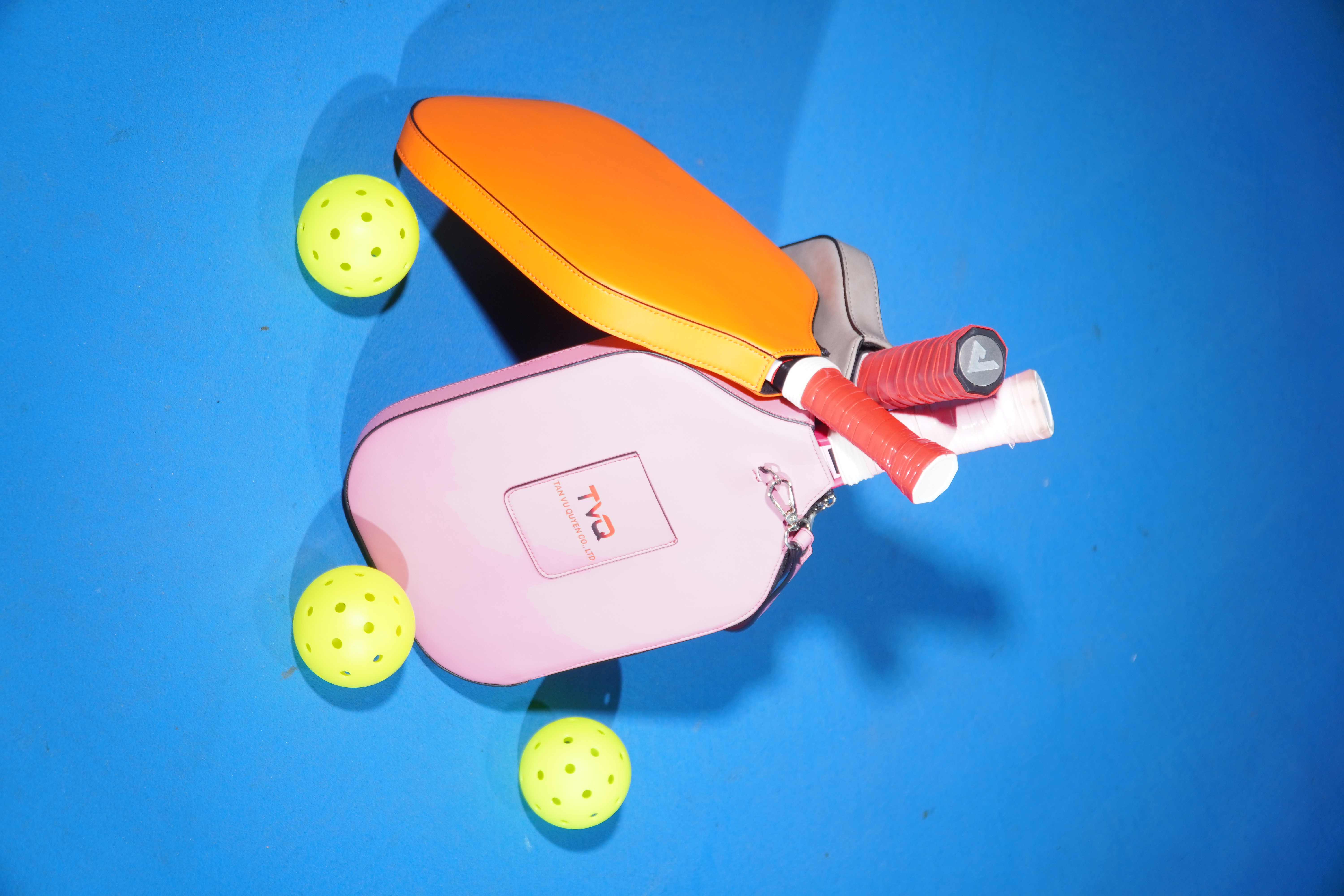 Túi Da Đựng Vợt Pickleball Làm Quà Tặng Độc Đáo Cho CLB