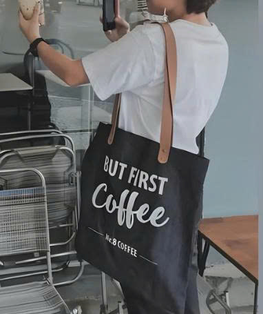 Túi xách đen phù hợp với mọi trang phục tại beenas