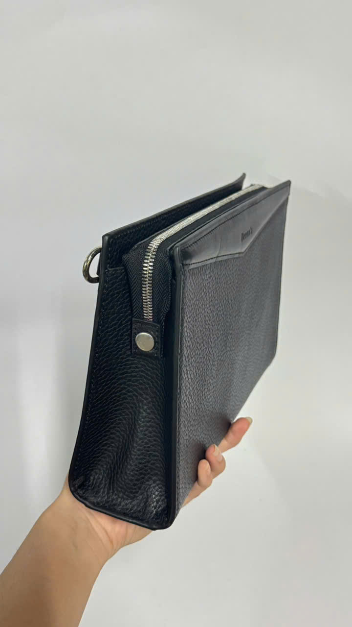 Ví Clutch Cao Cấp - Phụ Kiện Hoàn Hảo Cho Mọi Sự Kiện
