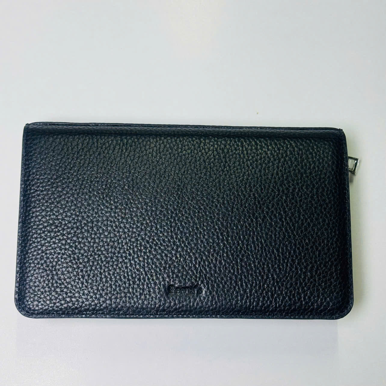 Ví clutch da bò - Phụ kiện tạo điểm nhấn