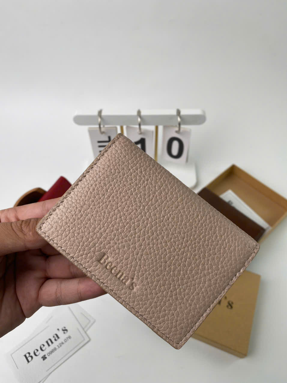 Vì sao ví da microfiber được ưa chuộng hiện nay ?